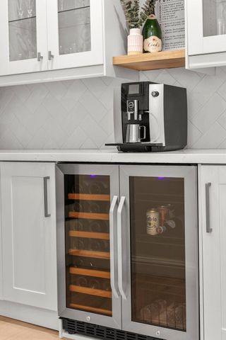 2154 Harvard Way, Redding, CA 96003