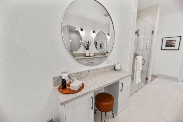 2154 Harvard Way, Redding, CA 96003