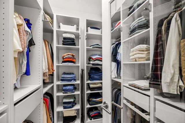 2154 Harvard Way, Redding, CA 96003