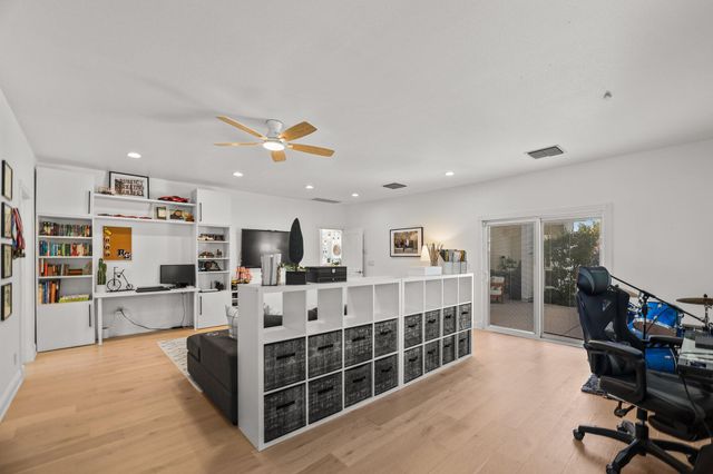 2154 Harvard Way, Redding, CA 96003