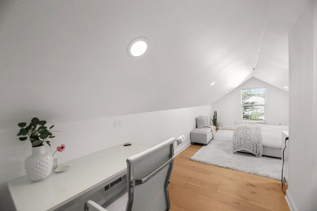 2154 Harvard Way, Redding, CA 96003