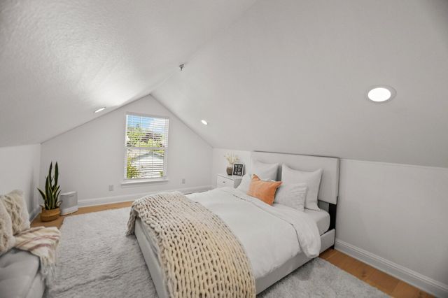 2154 Harvard Way, Redding, CA 96003