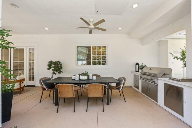 2154 Harvard Way, Redding, CA 96003