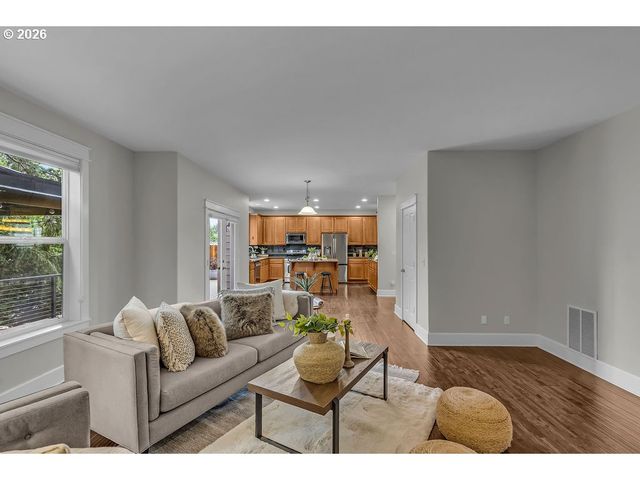 9750 Sw TEPHRA Ter, Beaverton, OR 97007