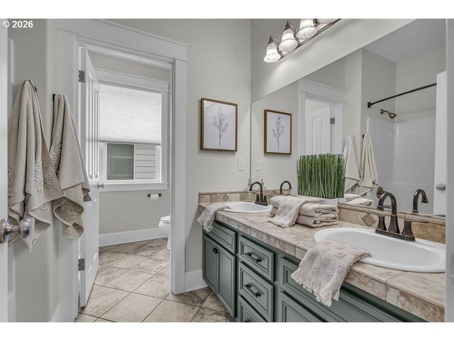 9750 Sw TEPHRA Ter, Beaverton, OR 97007