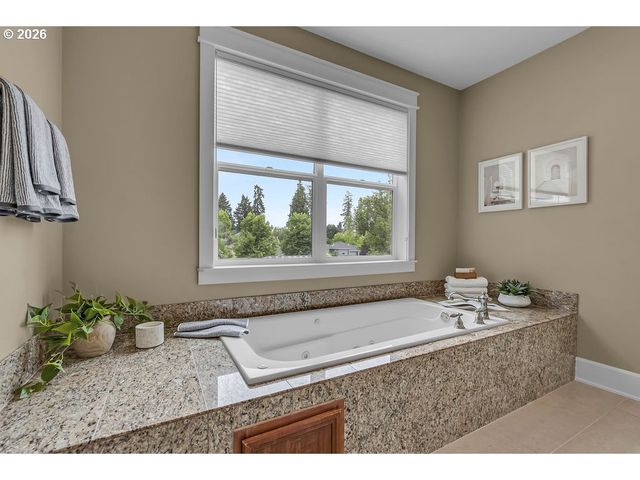 9750 Sw TEPHRA Ter, Beaverton, OR 97007