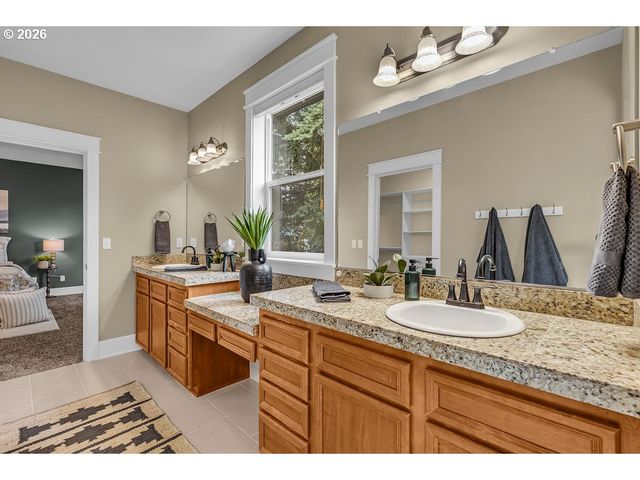 9750 Sw TEPHRA Ter, Beaverton, OR 97007