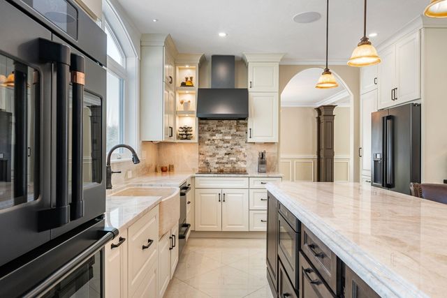 5 Osprey Lane, Nashua, NH 03062