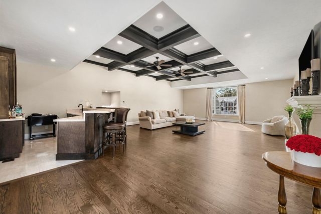 5 Osprey Lane, Nashua, NH 03062