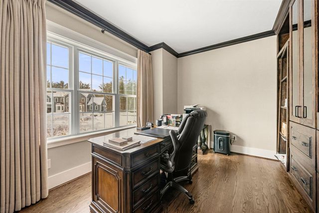 5 Osprey Lane, Nashua, NH 03062