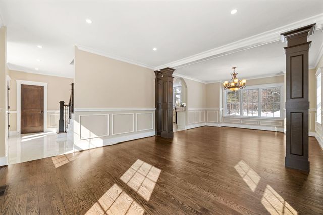 5 Osprey Lane, Nashua, NH 03062