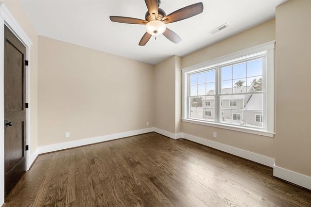 5 Osprey Lane, Nashua, NH 03062