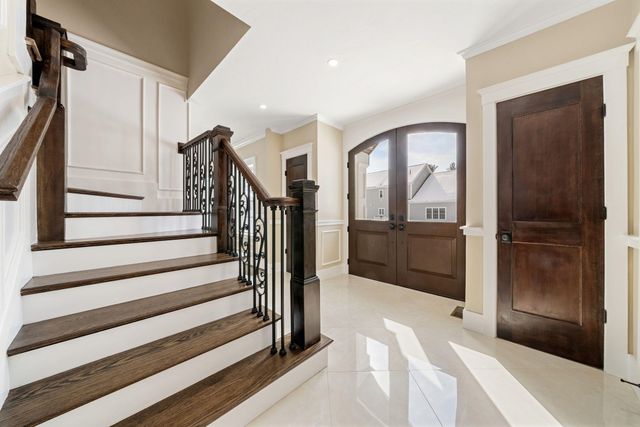 5 Osprey Lane, Nashua, NH 03062