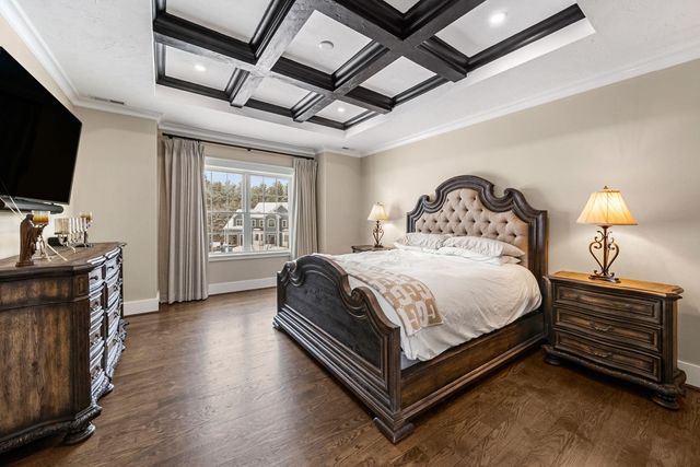 5 Osprey Lane, Nashua, NH 03062