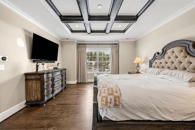 5 Osprey Lane, Nashua, NH 03062