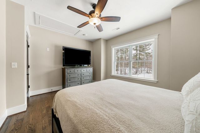 5 Osprey Lane, Nashua, NH 03062