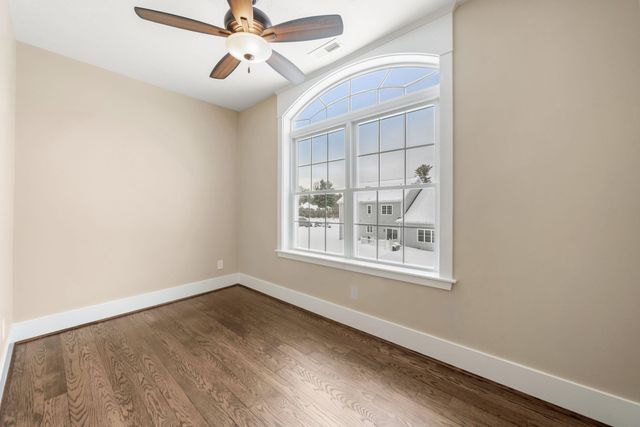 5 Osprey Lane, Nashua, NH 03062