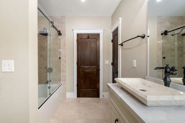 5 Osprey Lane, Nashua, NH 03062