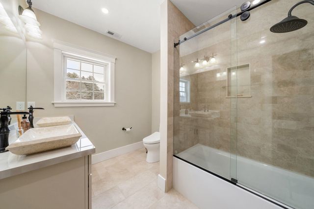 5 Osprey Lane, Nashua, NH 03062