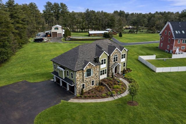 5 Osprey Lane, Nashua, NH 03062