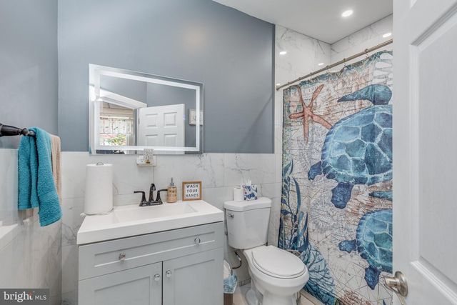 230 ELM AVE, Woodlynne, NJ 08107
