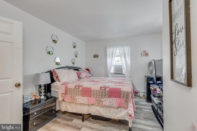 230 ELM AVE, Woodlynne, NJ 08107