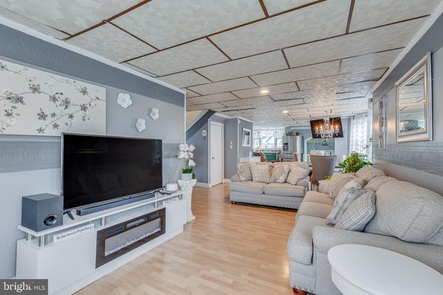 230 ELM AVE, Woodlynne, NJ 08107