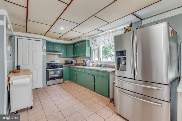 230 ELM AVE, Woodlynne, NJ 08107