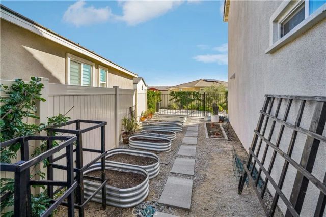 35461 Alexandria, Beaumont, CA 92223