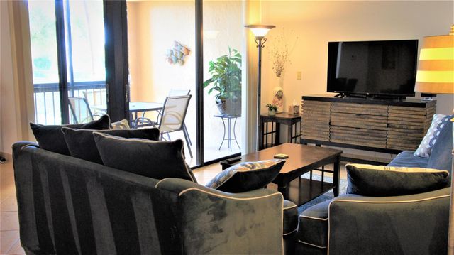 500 Egret Circle 8203, Delray Beach, FL 33444