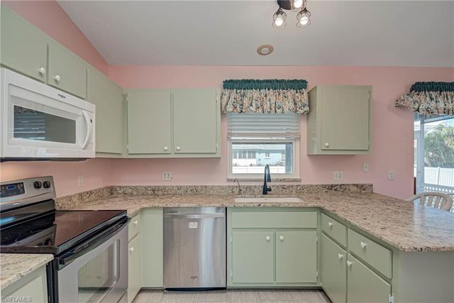 8389 Butternut RD, Fort Myers, FL 33967