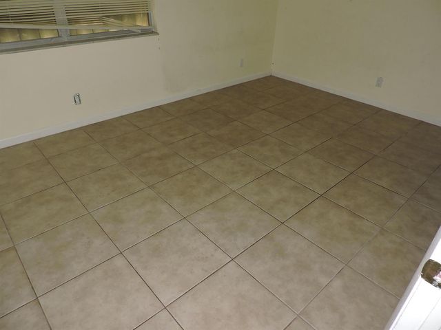 8599 Crater Terrace, West Palm Beach, FL 33403