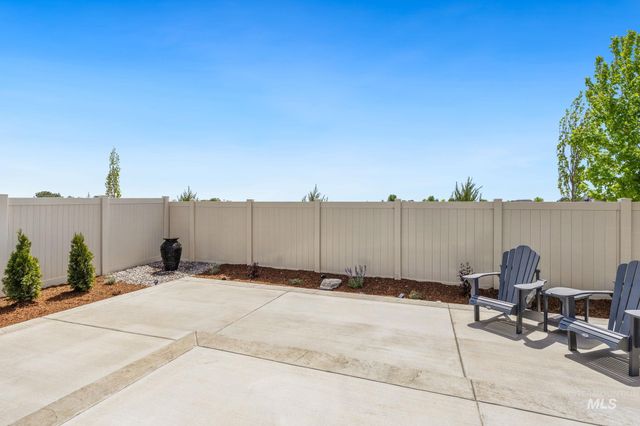 3907 W Maypearl St, Meridian, ID 83642