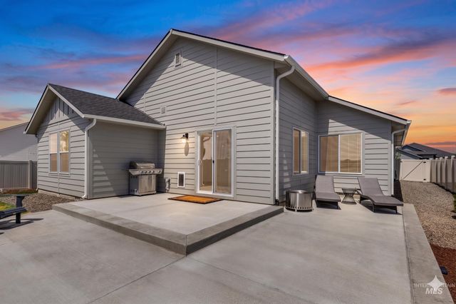 3907 W Maypearl St, Meridian, ID 83642