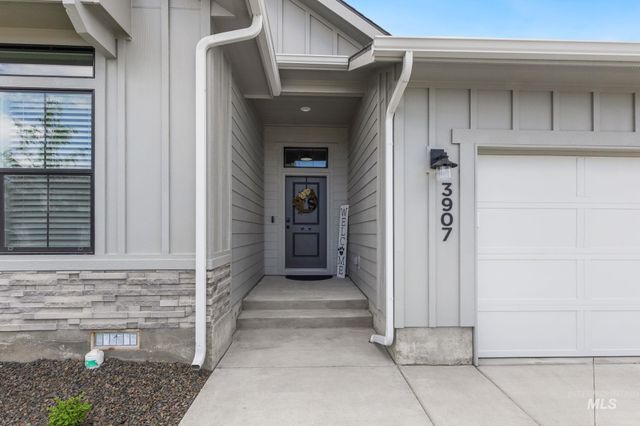 3907 W Maypearl St, Meridian, ID 83642