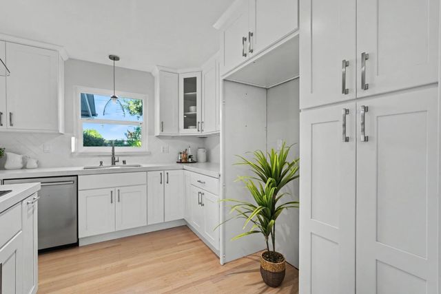 141 Muir Avenue, Santa Clara, CA 95051