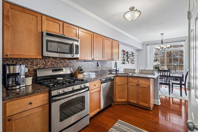 16703 S Sunset Ridge Court, Lockport, IL 60441