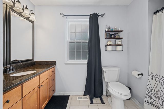 16703 S Sunset Ridge Court, Lockport, IL 60441