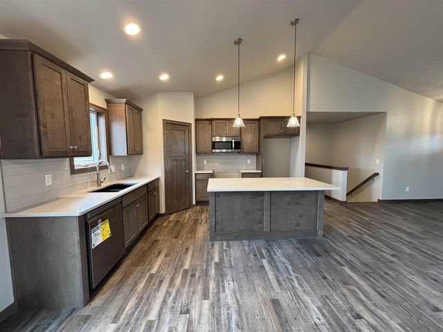 W6535 BREEZY WAY, Appleton, WI 54915