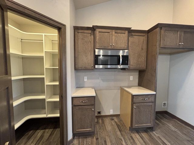 W6535 BREEZY WAY, Appleton, WI 54915