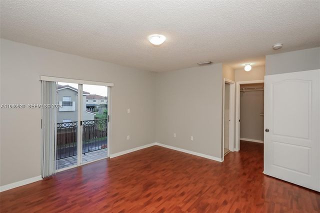 15867 SW 68th Ter, Miami, FL 33193