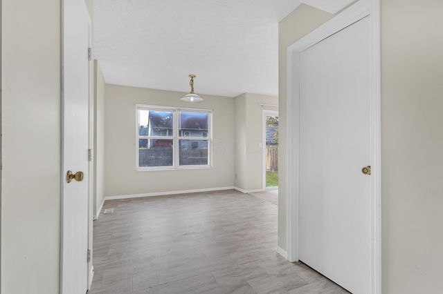 1599 Covina Drive, Columbus, OH 43228