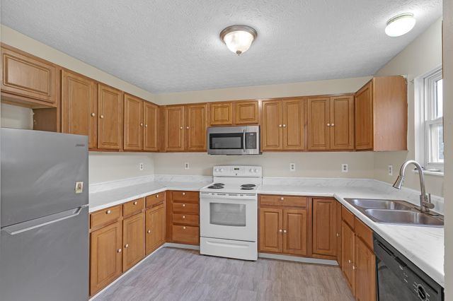 1599 Covina Drive, Columbus, OH 43228