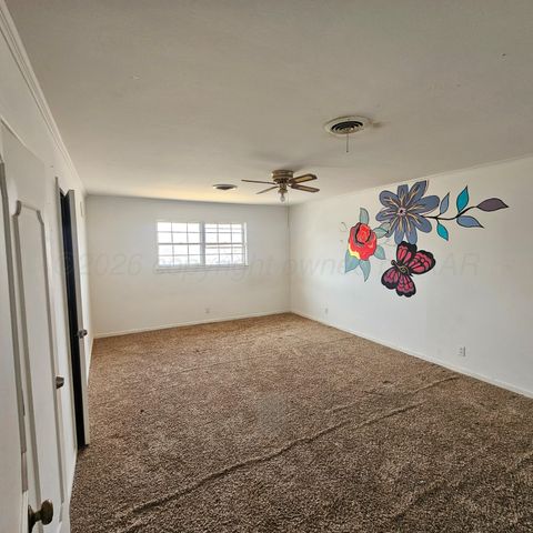 116 BAILEY Avenue, Dumas, TX 79029