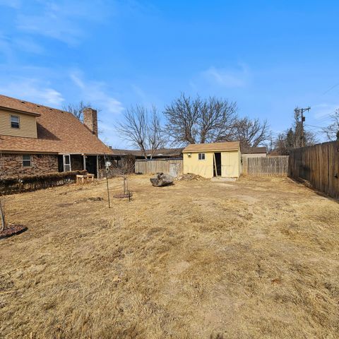 116 BAILEY Avenue, Dumas, TX 79029