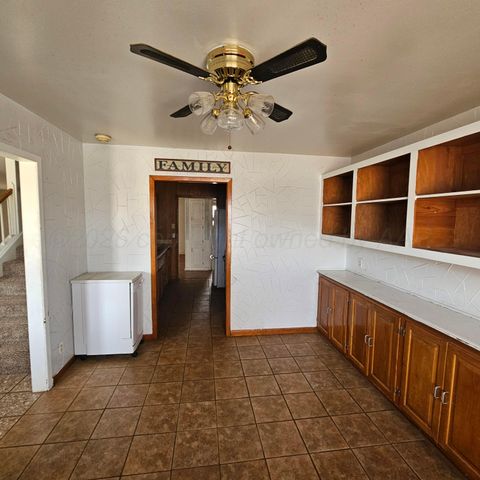 116 BAILEY Avenue, Dumas, TX 79029