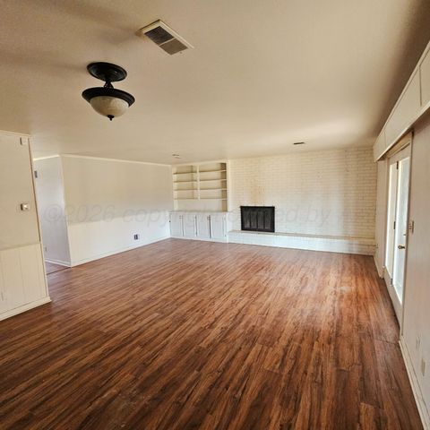 116 BAILEY Avenue, Dumas, TX 79029