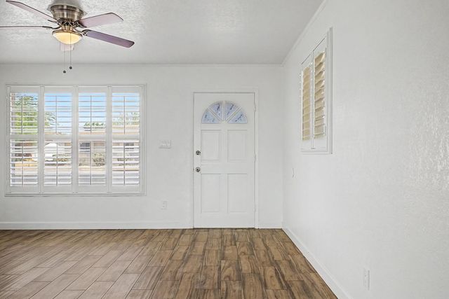 3519 W Orchid Lane, Phoenix, AZ 85051