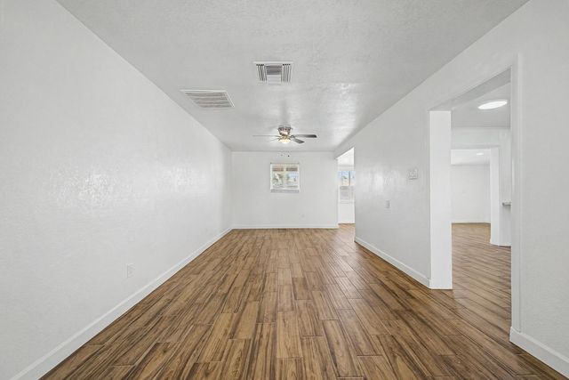 3519 W Orchid Lane, Phoenix, AZ 85051