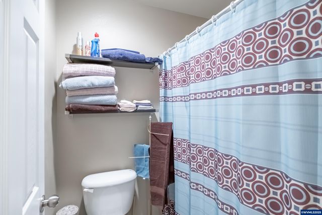 4145 Winners Circle Av SE, Albany, OR 97322